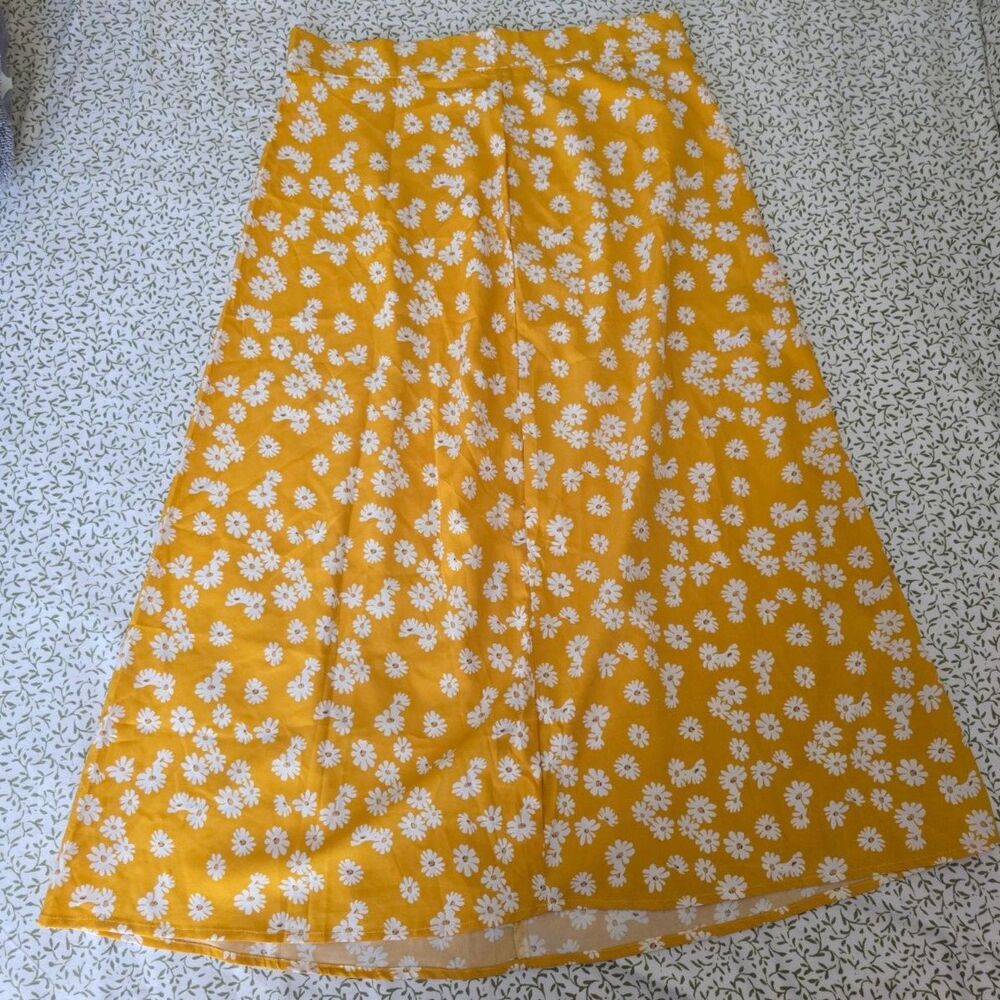 Mustard Yellow Daisy Print Midi Skirt